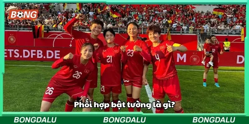 Phối hợp bật tường là kỹ thuật không thể thiếu trong bóng đá hiện đại